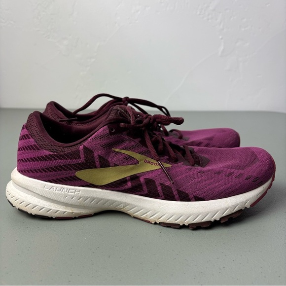 Brooks Launch 6 Women's Running Athletic Shoes Size 9 Fuschia Purple/Pink - Picture 1 of 10